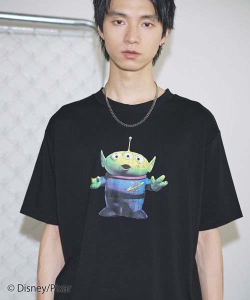 Футболка свободного кроя с графическим принтом Disney, черная
Футболка свободного кроя с графическим принтом Disney, черная