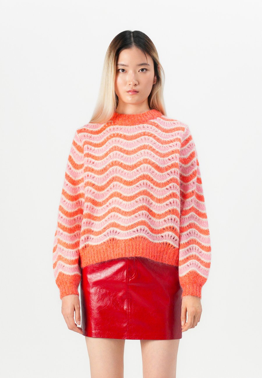 Джемпер YAS YASEMANI KNIT PULLOVER, Hot Coral/Coral
Джемпер YAS YASEMANI KNIT PULLOVER, Hot Coral/Coral