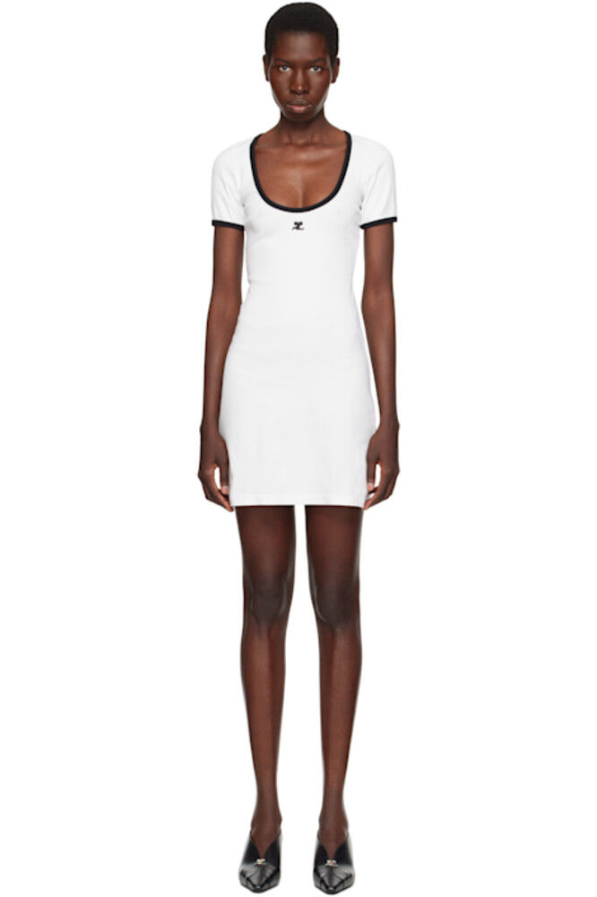 Белое мини-платье с контрастным целостным узором Courrèges
Белое мини-платье с контрастным целостным узором Courrèges
