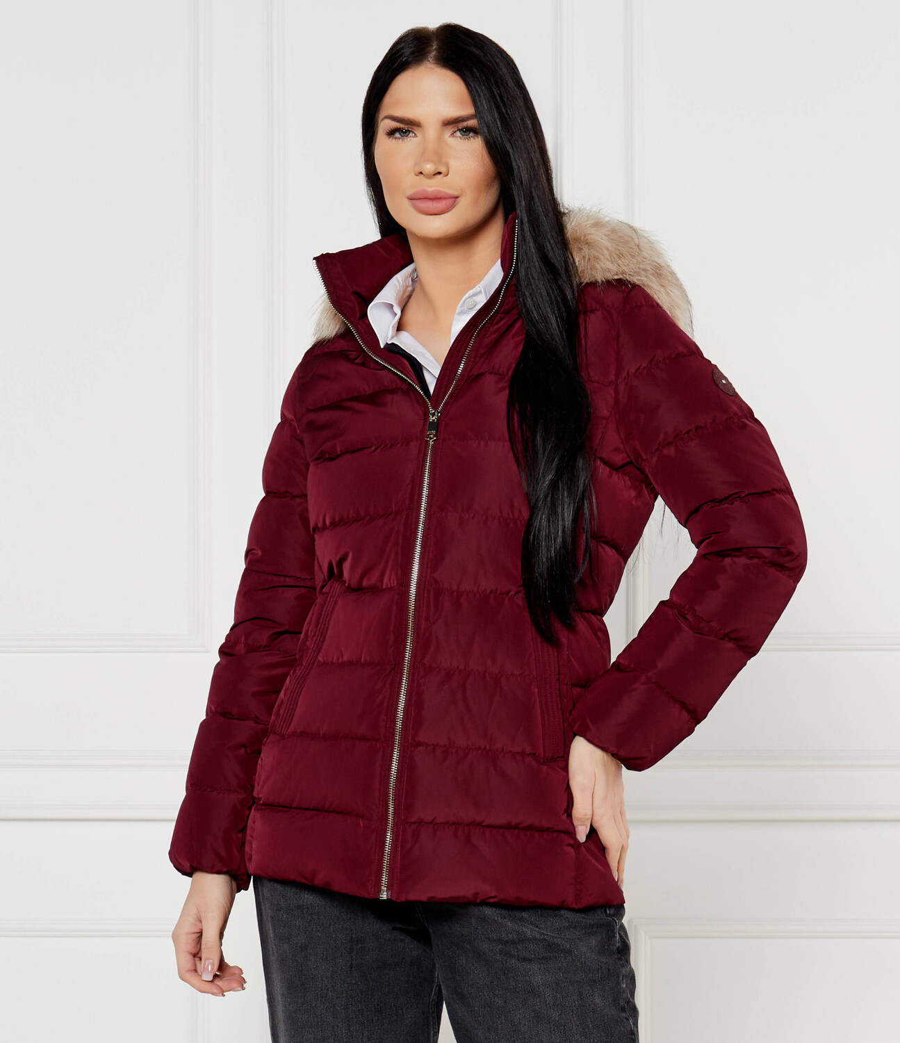 Куртка Tommy Hilfiger TYRA Regular Fit, бордо
Куртка Tommy Hilfiger TYRA Regular Fit, бордо