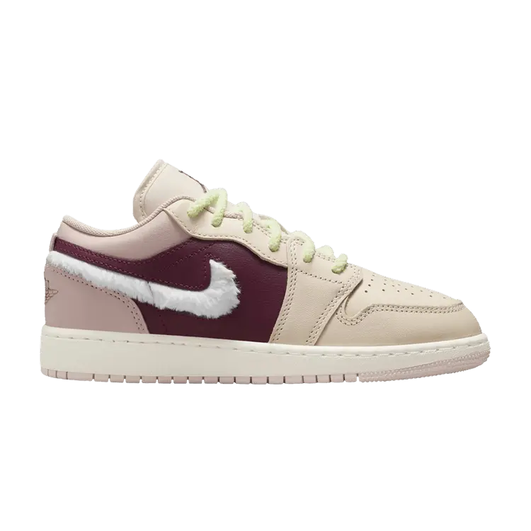 Кроссовки Air Jordan 1 Low SE GS Fur Swoosh, розовый
Кроссовки Air Jordan 1 Low SE GS Fur Swoosh, розовый