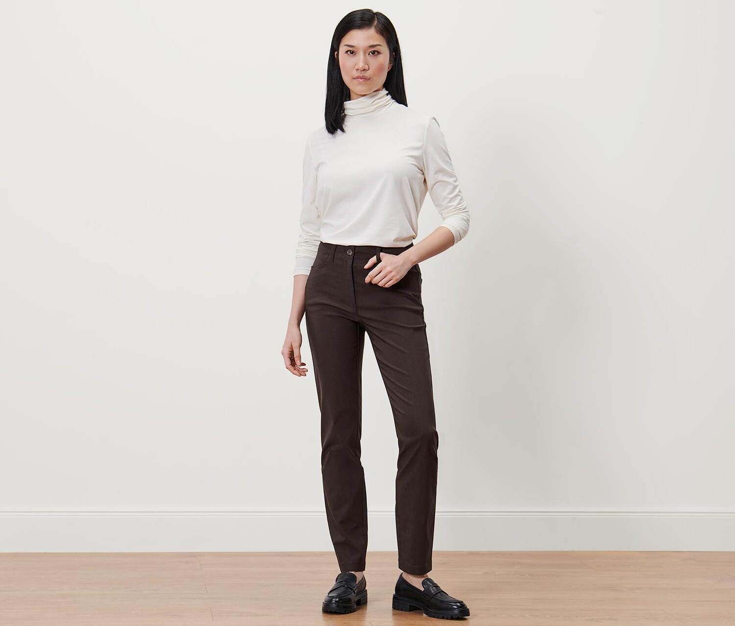 Бенгалинские брюки Tchibo, темно коричневый
Бенгалинские брюки Tchibo, темно коричневый