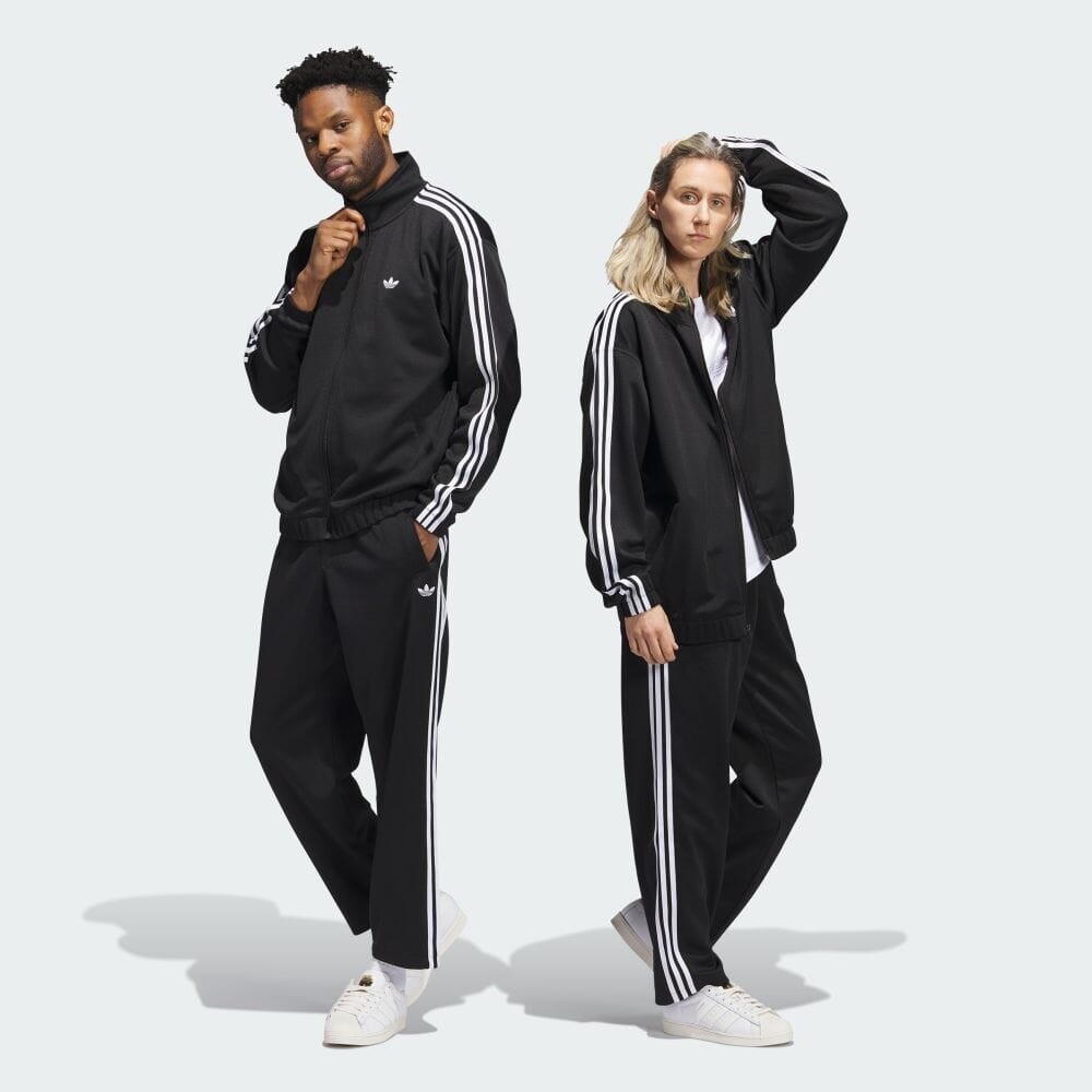 Брюки Adidas IJ0975, Черный, Брюки Adidas IJ0975
Брюки Adidas IJ0975, Черный, Брюки Adidas IJ0975