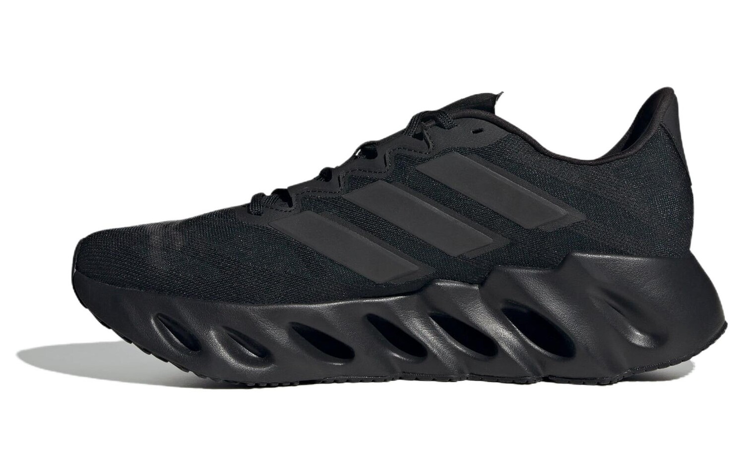 Кроссовки adidas Switch FWD Core Black, черный
Кроссовки adidas Switch FWD Core Black, черный