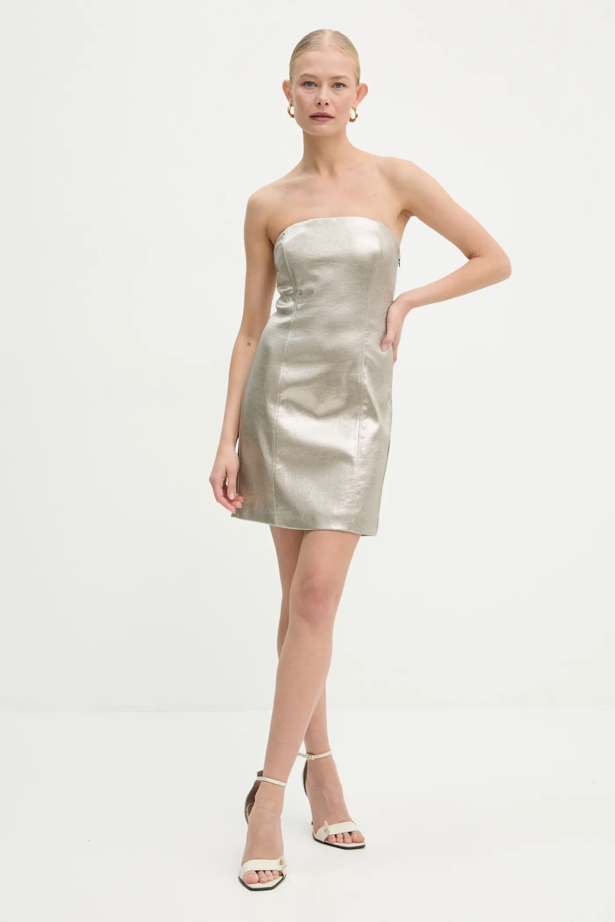 Платье Patrizia Pepe, золотой
Платье Patrizia Pepe, золотой