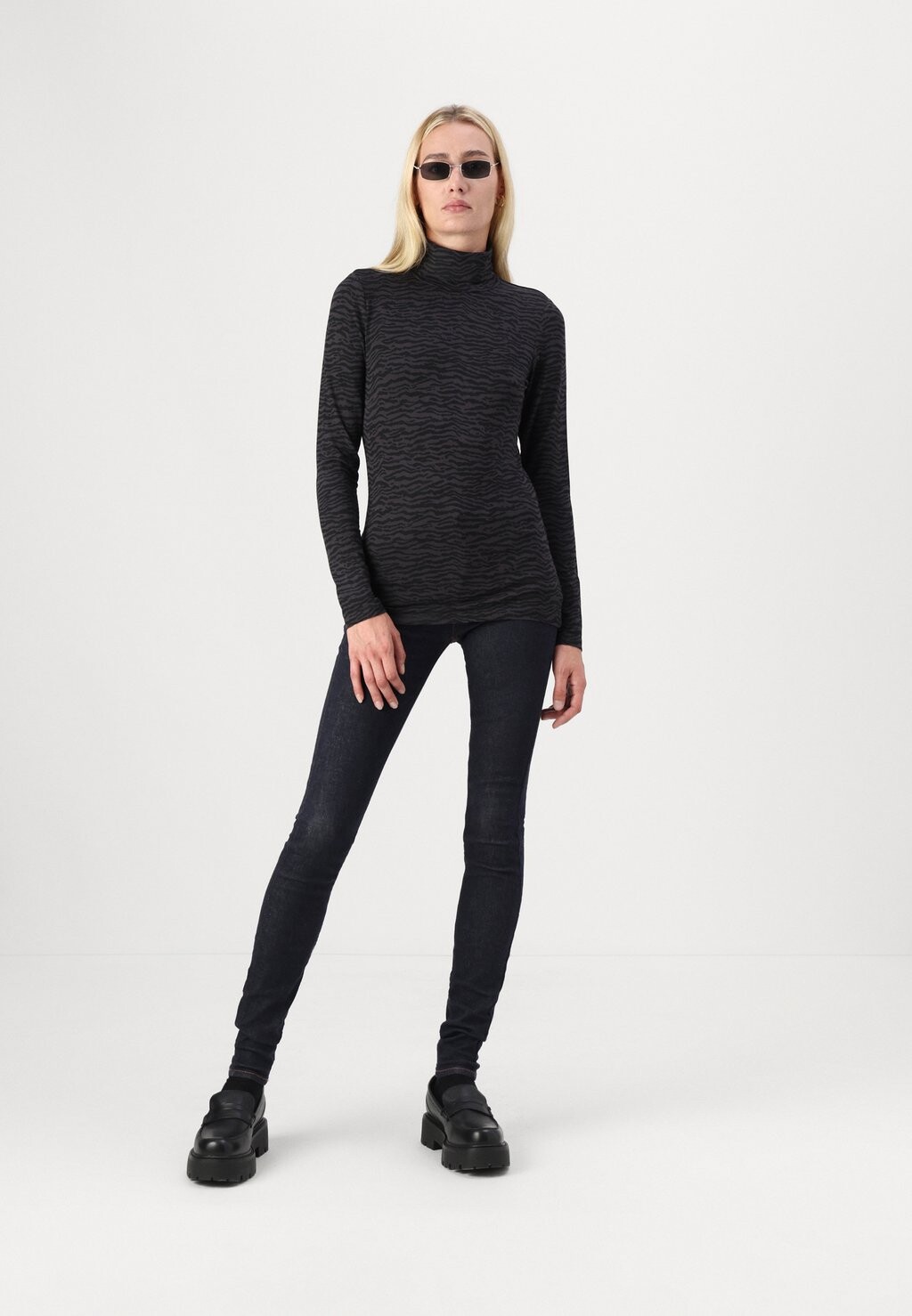 Топ с длинными рукавами ONLEDITH ONLY Tall, темно-серый
Топ с длинными рукавами ONLEDITH ONLY Tall, темно-серый