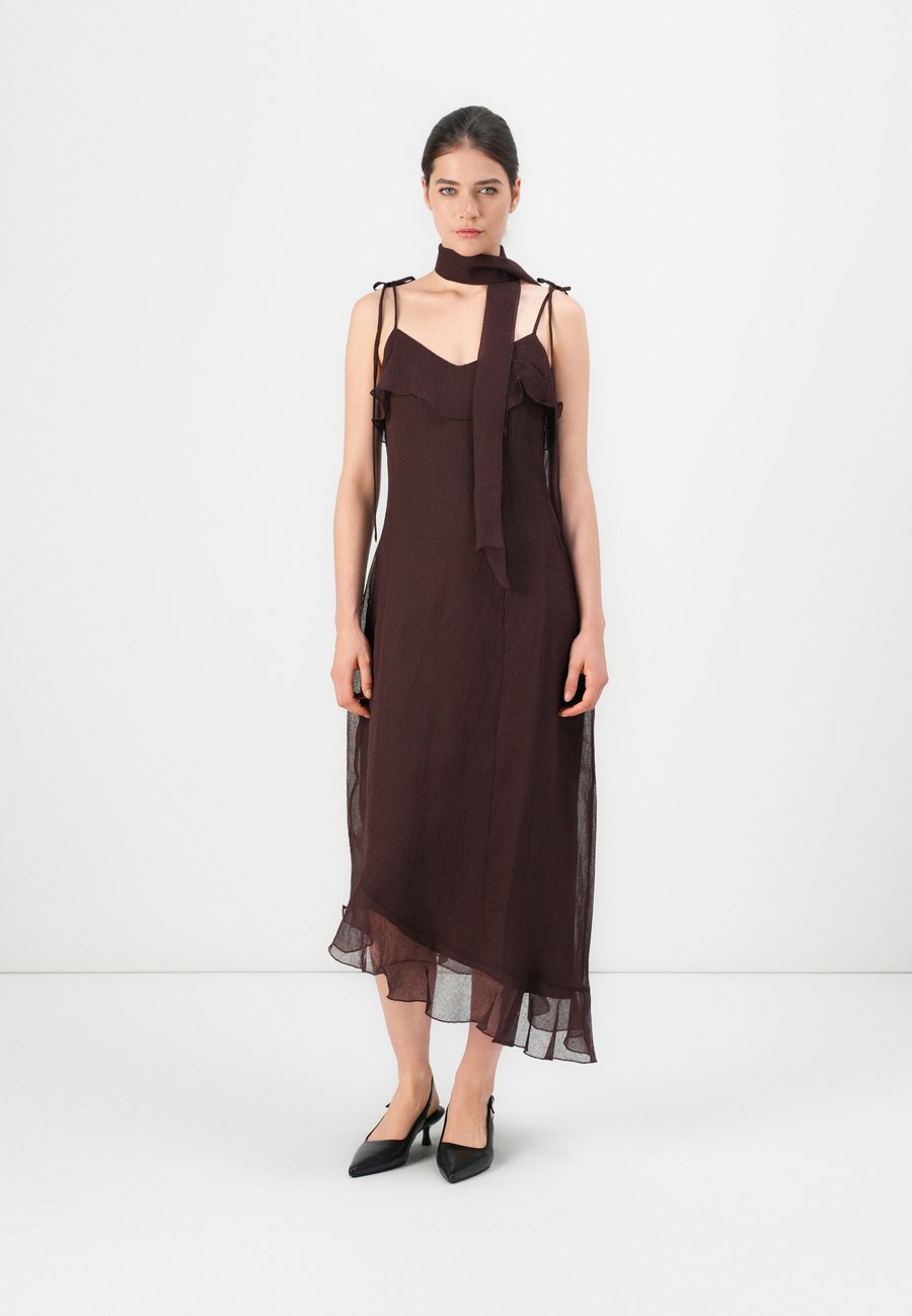 Платье Vero Moda VMSABRINA FLOUNCE DRESS, Chocolate Martini/Brown
Платье Vero Moda VMSABRINA FLOUNCE DRESS, Chocolate Martini/Brown