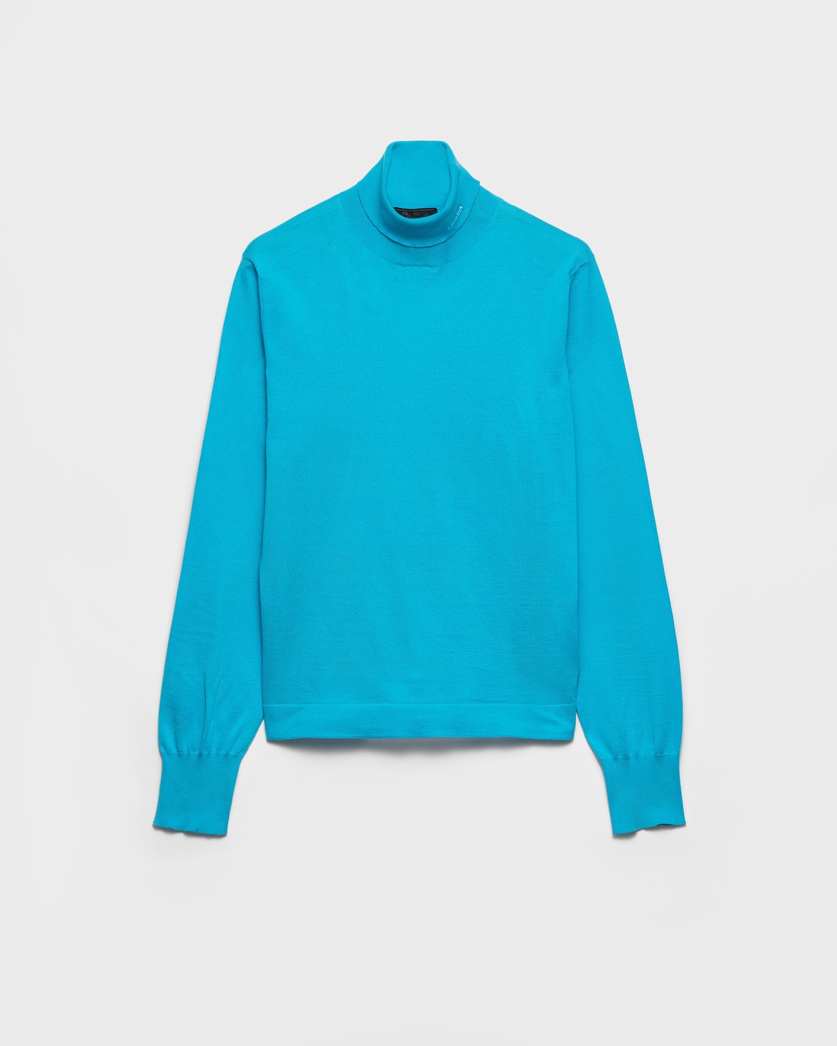 Хлопковый свитер с воротником-гольф Prada, бирюзовый
Хлопковый свитер с воротником-гольф Prada, бирюзовый