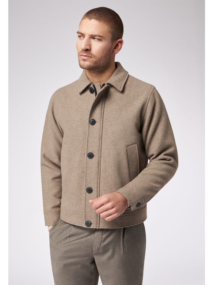 Короткая куртка с воротником-стойкой коричневого цвета Roy Robson
Короткая куртка с воротником-стойкой коричневого цвета Roy Robson