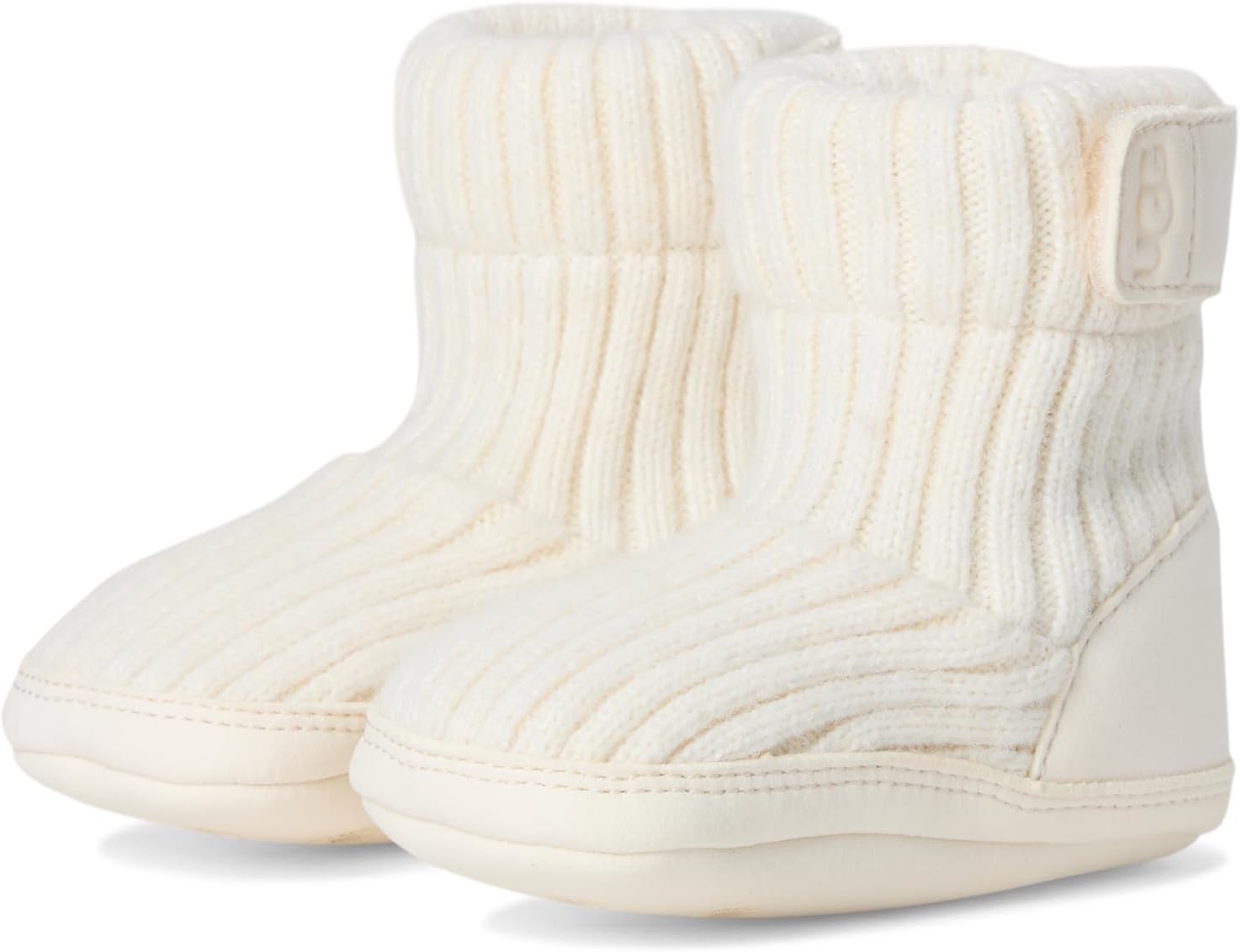 Тапочки UGG Kids Skylar And UGG Beanie, Cream
Тапочки UGG Kids Skylar And UGG Beanie, Cream