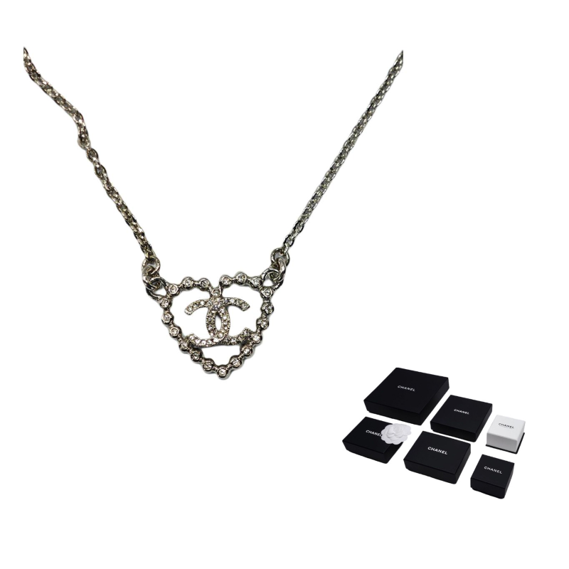 CHANEL Колье с кристаллами Unisex Silver
CHANEL Колье с кристаллами Unisex Silver