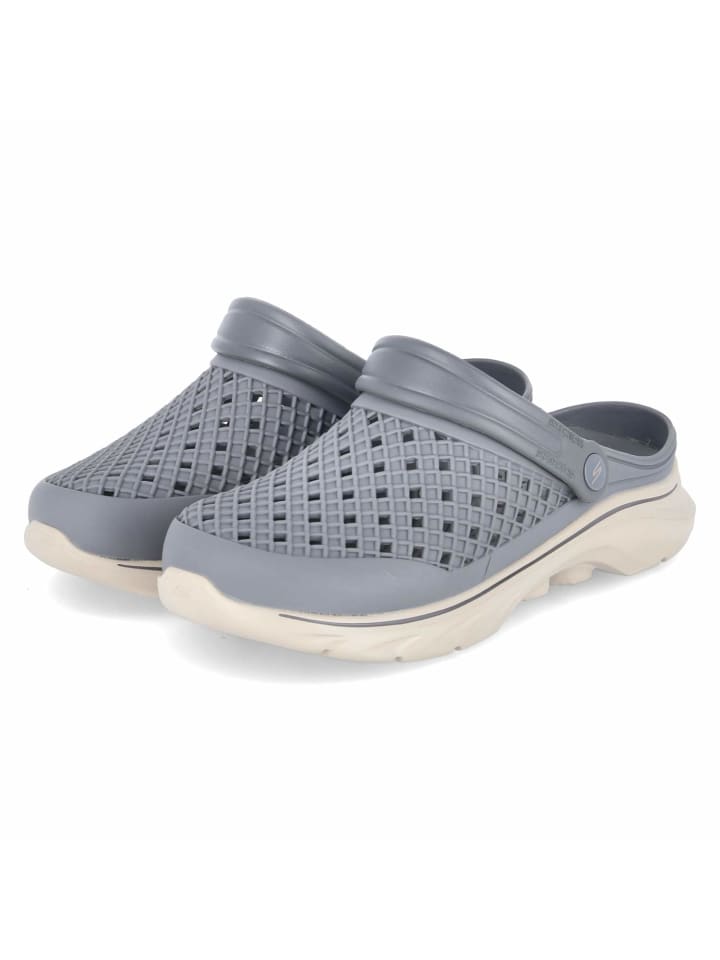 Банные тапочки черного цвета Skechers
Банные тапочки черного цвета Skechers