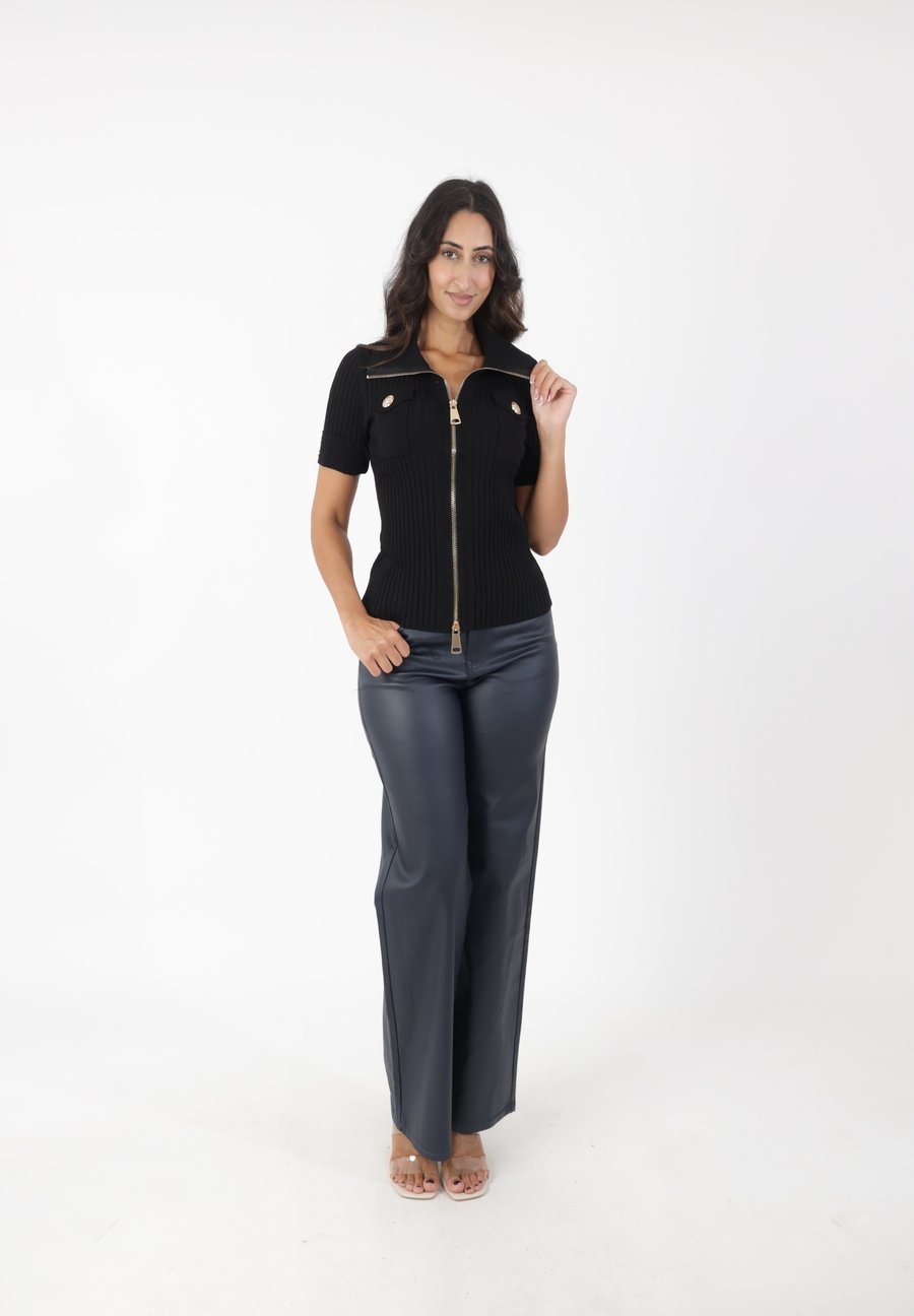 Кардиган Elara Cardigan, Schwarz/Black
Кардиган Elara Cardigan, Schwarz/Black