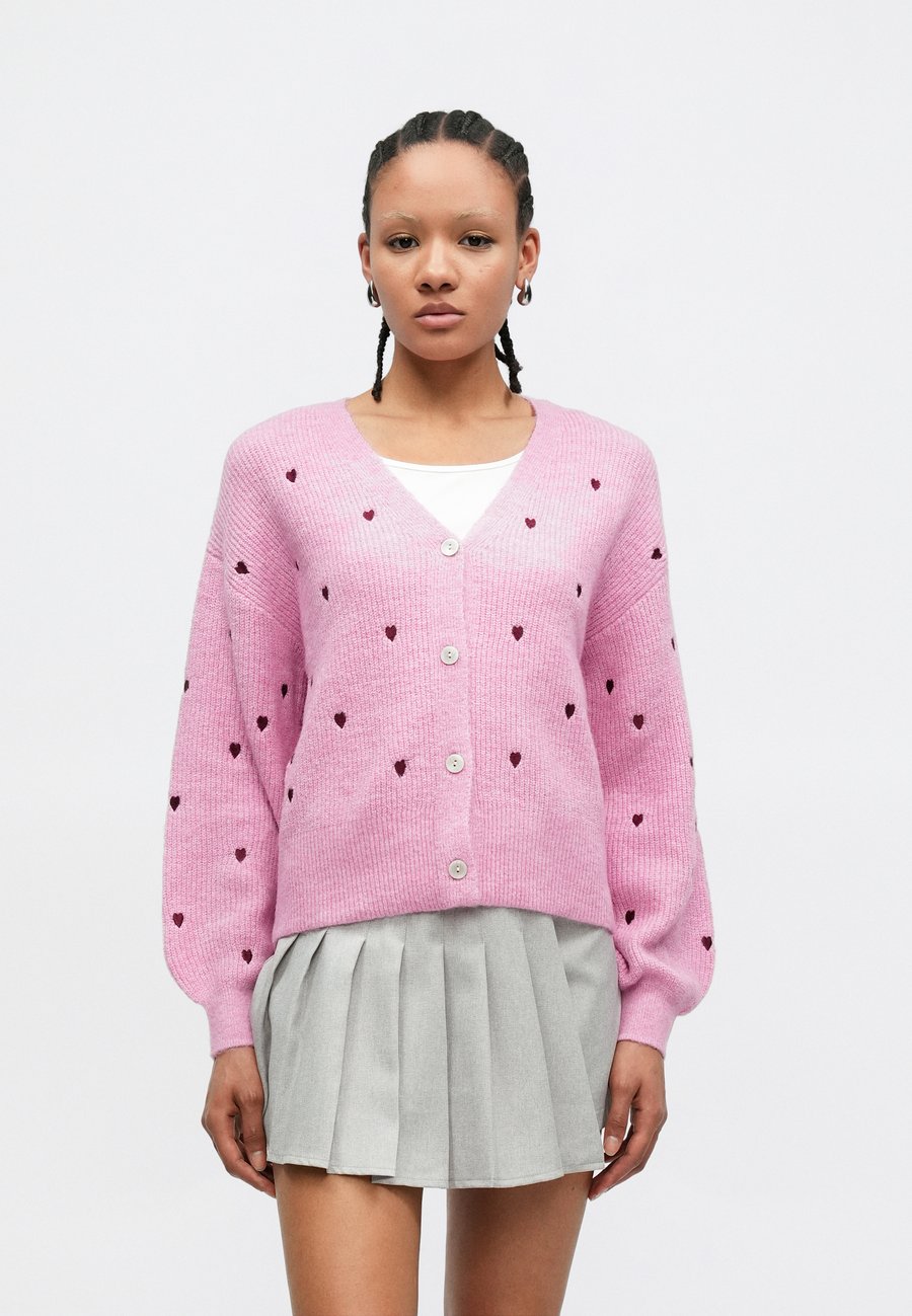 Кардиган YAS YASFLEUR CARDIGAN, Begonia Pink/Pink
Кардиган YAS YASFLEUR CARDIGAN, Begonia Pink/Pink