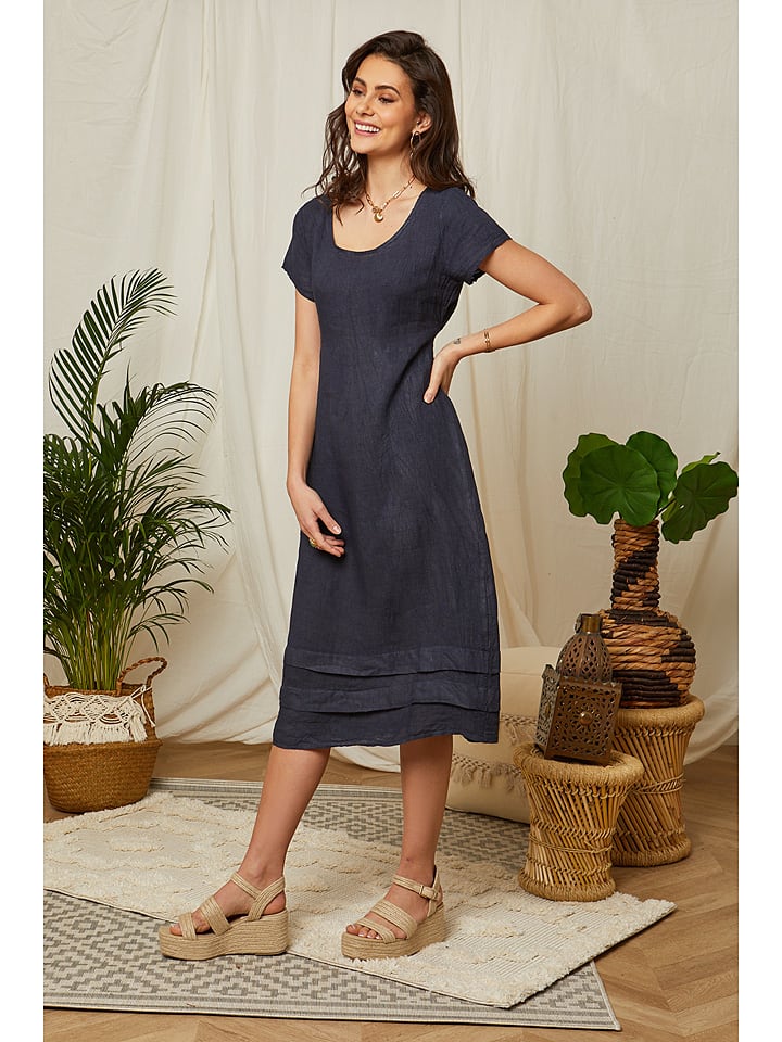 Платье до колена Lin Passion, темно-синий
Платье до колена Lin Passion, темно-синий