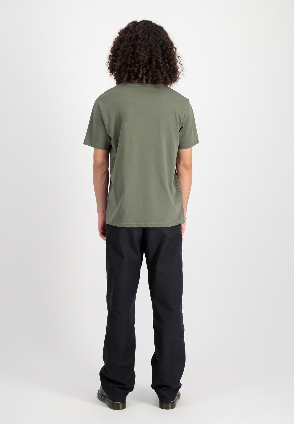 Футболка с принтом Alpha Industries, темно-оливковый
Футболка с принтом Alpha Industries, темно-оливковый