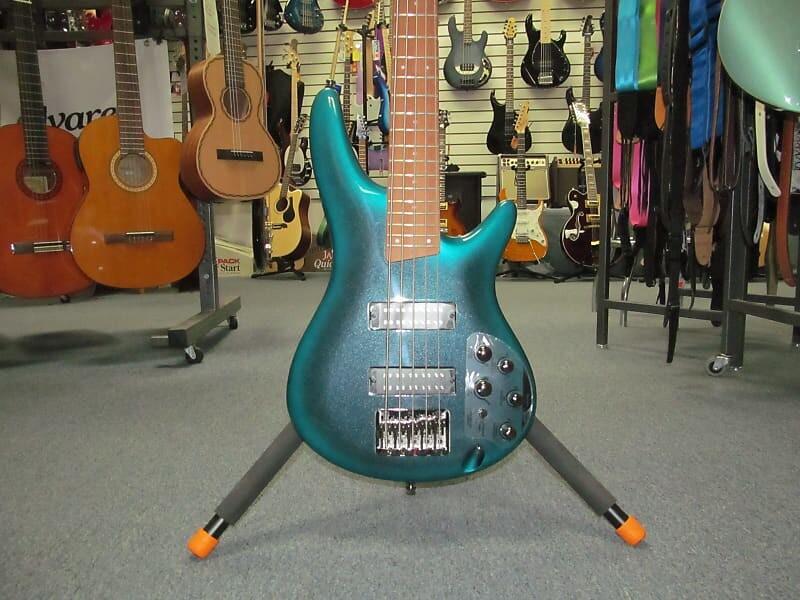 Басс гитара Ibanez Standard SR305E Bass Guitar - Cerulean Aura Burst
Басс гитара Ibanez Standard SR305E Bass Guitar - Cerulean Aura Burst
