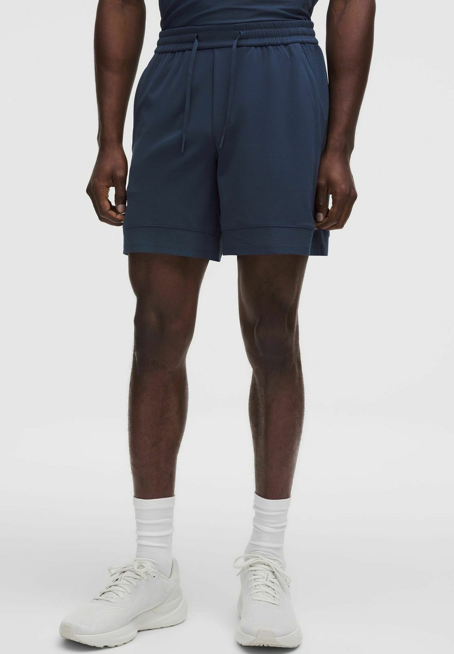 Спортивные шорты lululemon TENNIS 18CM, Club Blue Club Blue/Blue
Спортивные шорты lululemon TENNIS 18CM, Club Blue Club Blue/Blue