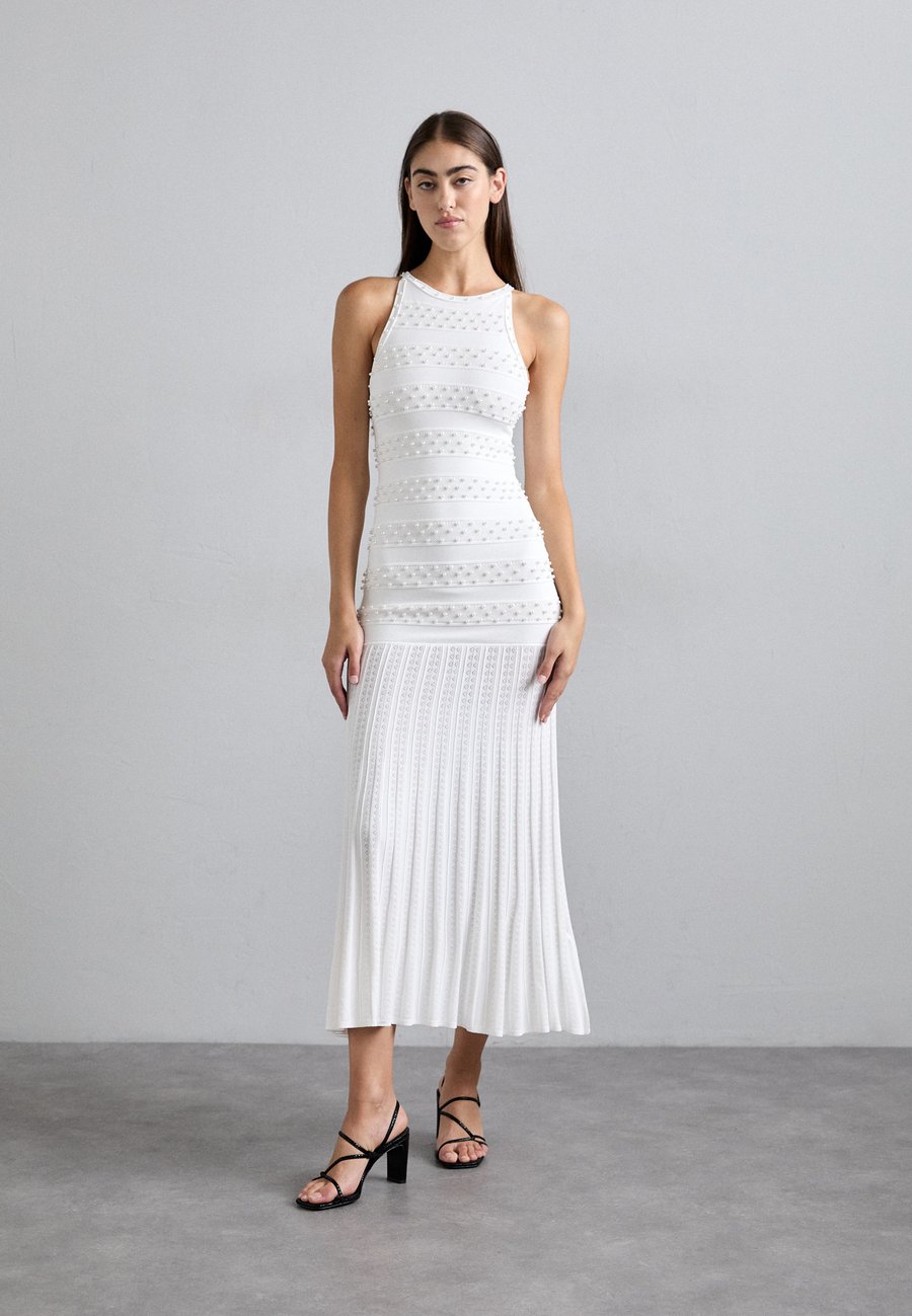 Платье sandro ROBE MIDI GRAND PLISSAGE BAS, Ecru/Off-White
Платье sandro ROBE MIDI GRAND PLISSAGE BAS, Ecru/Off-White