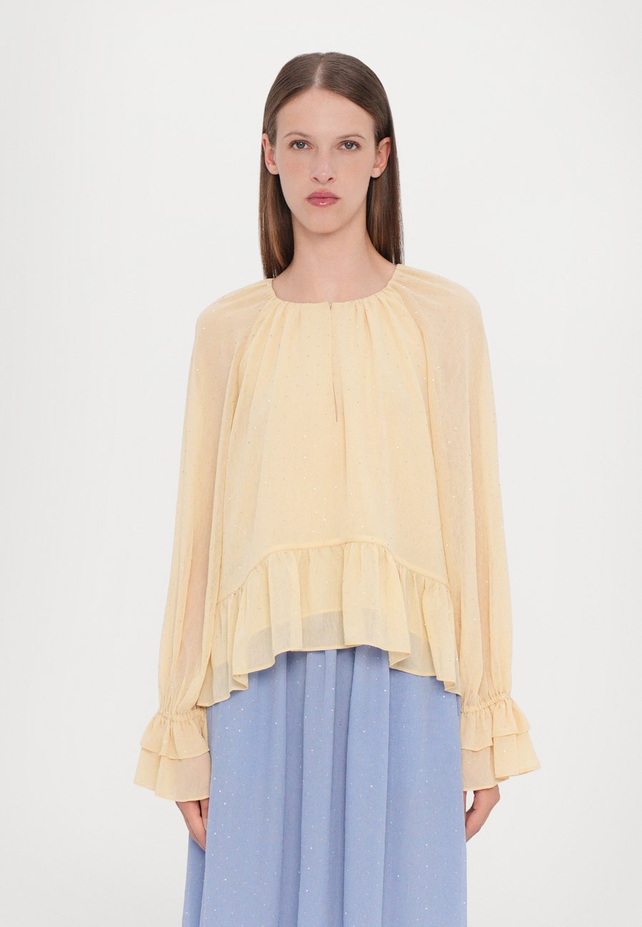 Блуза Hofmann Copenhagen EMMA, Butter Cream/Light Yellow
Блуза Hofmann Copenhagen EMMA, Butter Cream/Light Yellow