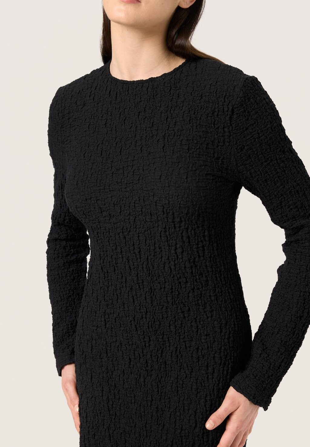 Повседневное платье DAUPHINE Soaked in Luxury, черный
Повседневное платье DAUPHINE Soaked in Luxury, черный