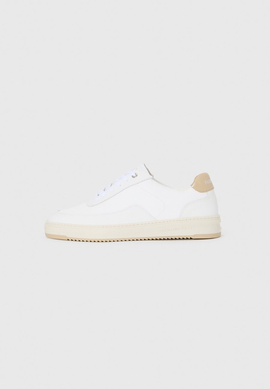 Кроссовки Filling Pieces MONDO CRUMBS, Natural/Off-White
Кроссовки Filling Pieces MONDO CRUMBS, Natural/Off-White