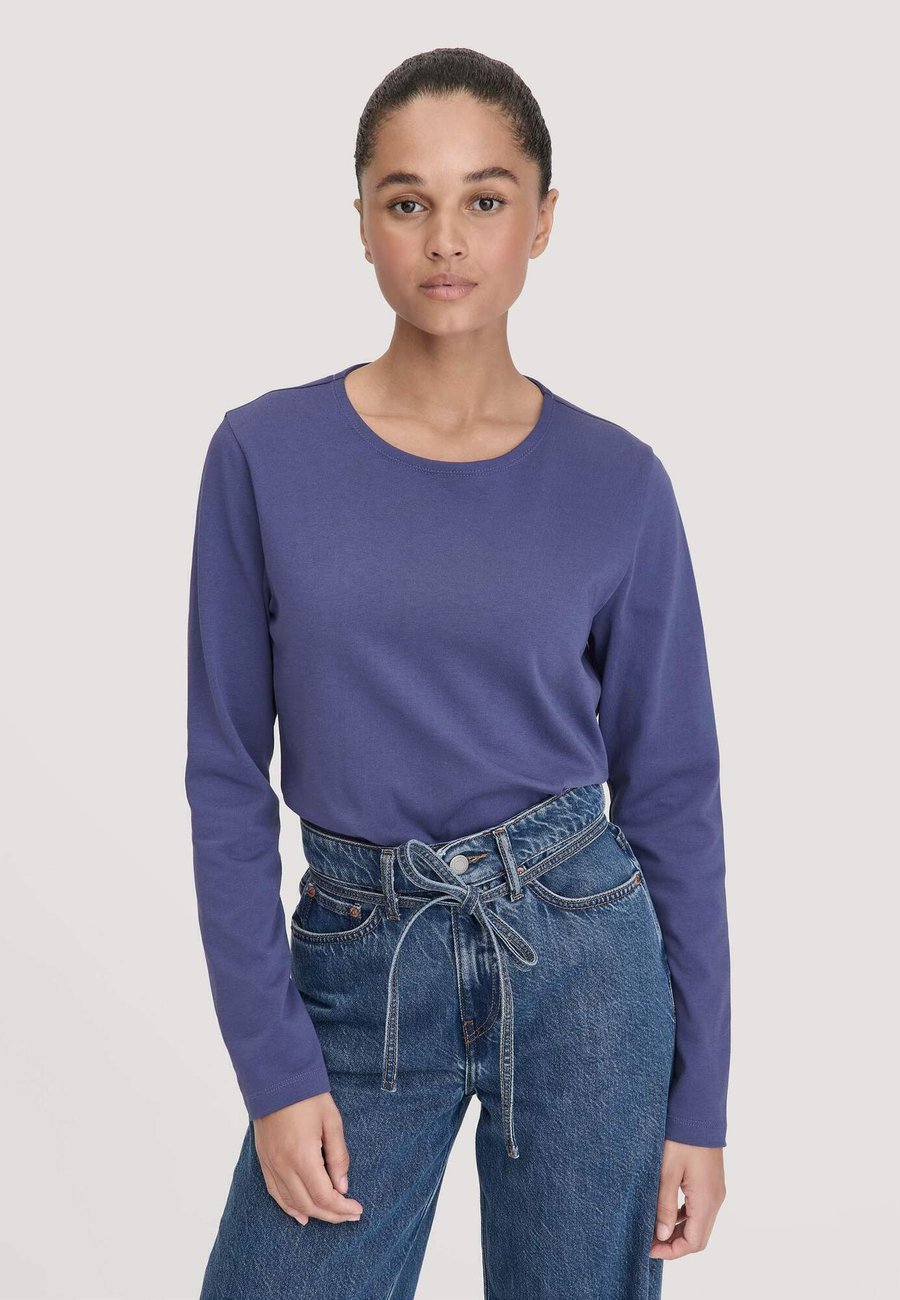 Топ Hessnatur Long sleeved top, Irisblau/Blue
Топ Hessnatur Long sleeved top, Irisblau/Blue