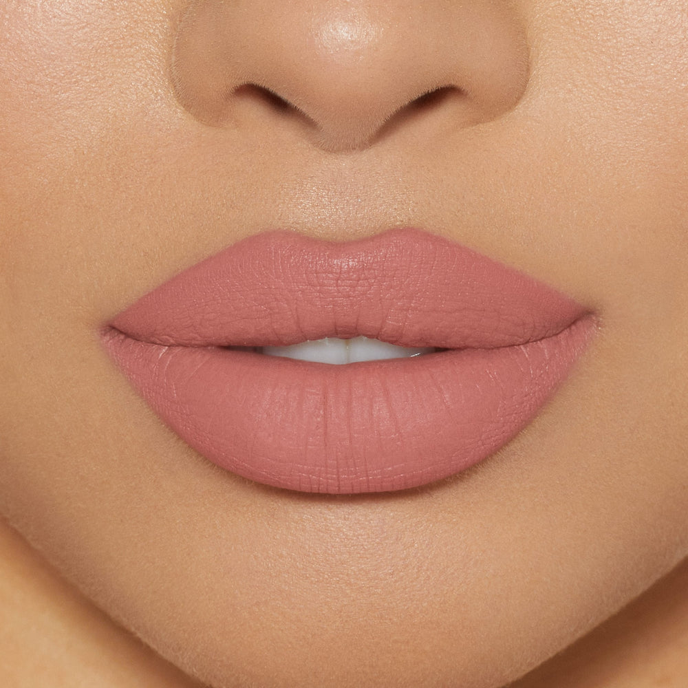 Жидкая помада Kylie Cosmetics Matte Liquid Lipstick, pink nude/angel
Жидкая помада Kylie Cosmetics Matte Liquid Lipstick, pink nude/angel