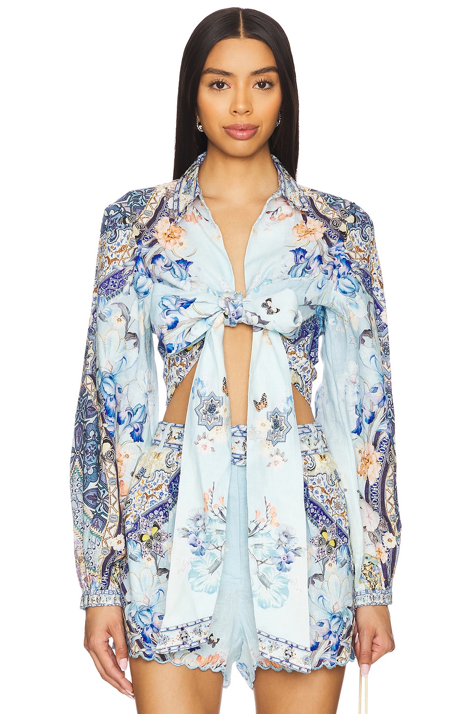 Обрезанная обмоточная рубашка Camilla, al manial palace memoirs
Обрезанная обмоточная рубашка Camilla, al manial palace memoirs