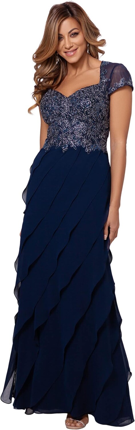 Платье XSCAPE Long Cap Sleeve Tiered Gown with Appliques, цвет Navy/Silver
Платье XSCAPE Long Cap Sleeve Tiered Gown with Appliques, цвет Navy/Silver