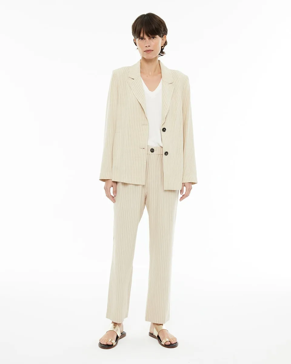 Женские прямые брюки с дипломатической стрелкой и карманами System Action, бежевый
Женские прямые брюки с дипломатической стрелкой и карманами System Action, бежевый