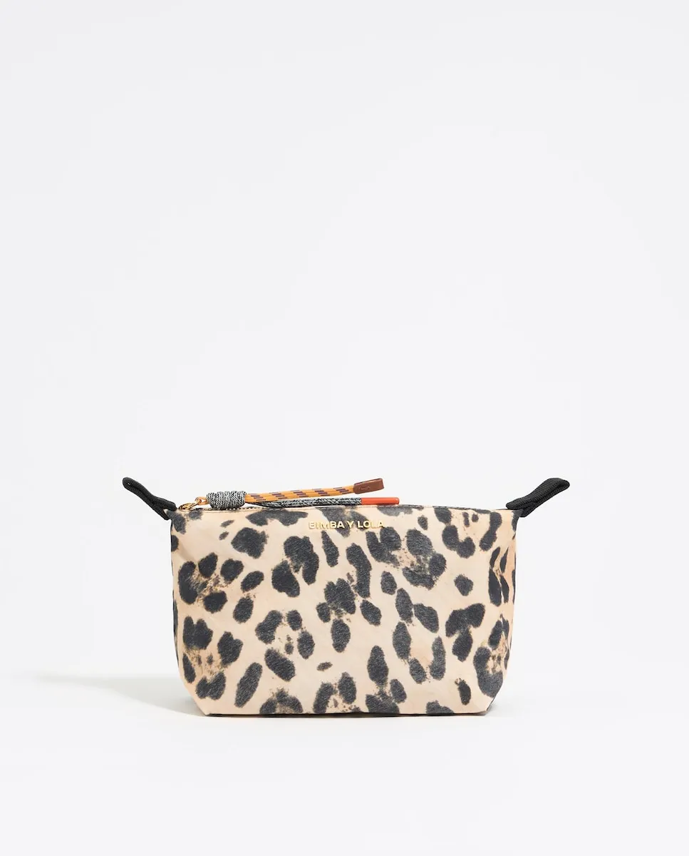 Маленькая женская косметичка из принтованного нейлона Bimba y Lola, цвет Natural
Маленькая женская косметичка из принтованного нейлона Bimba y Lola, цвет Natural