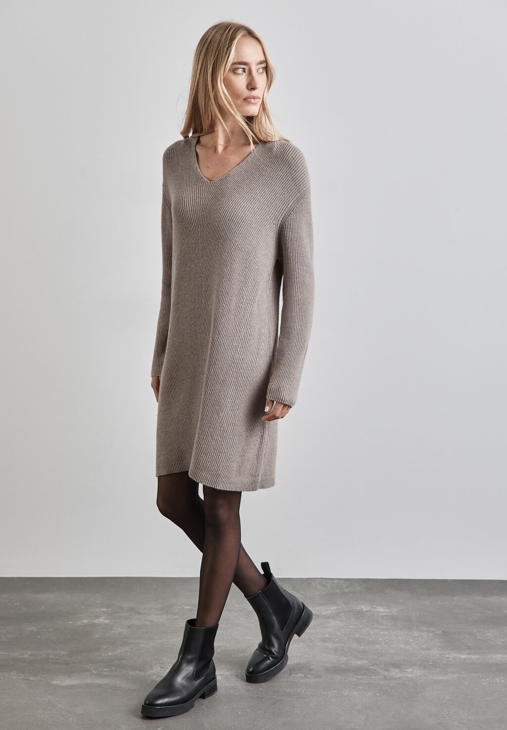 Платье-джемпер Street One, бежевый
Платье-джемпер Street One, бежевый