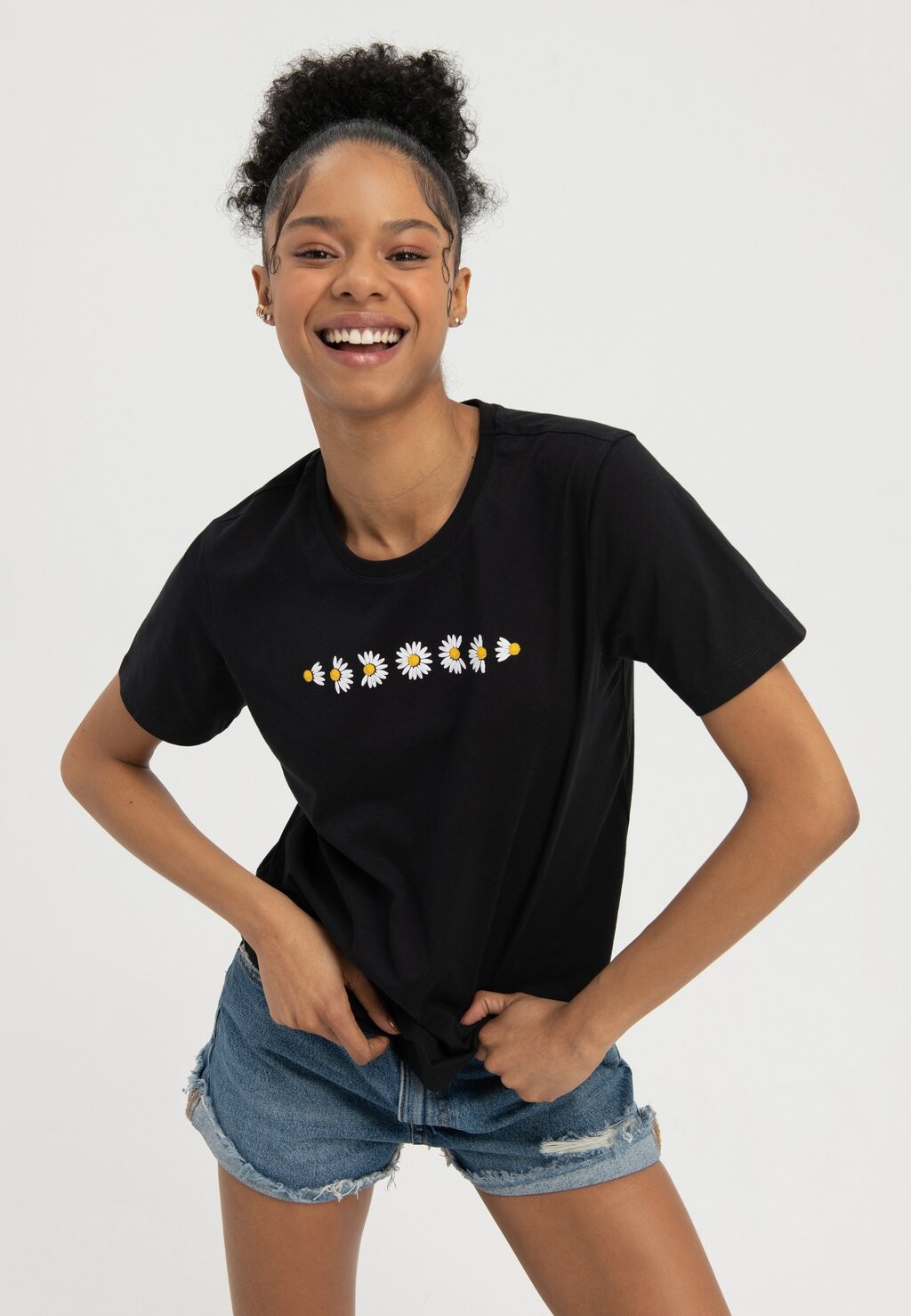 Футболка с принтом Even&Odd, черный
Футболка с принтом Even&Odd, черный