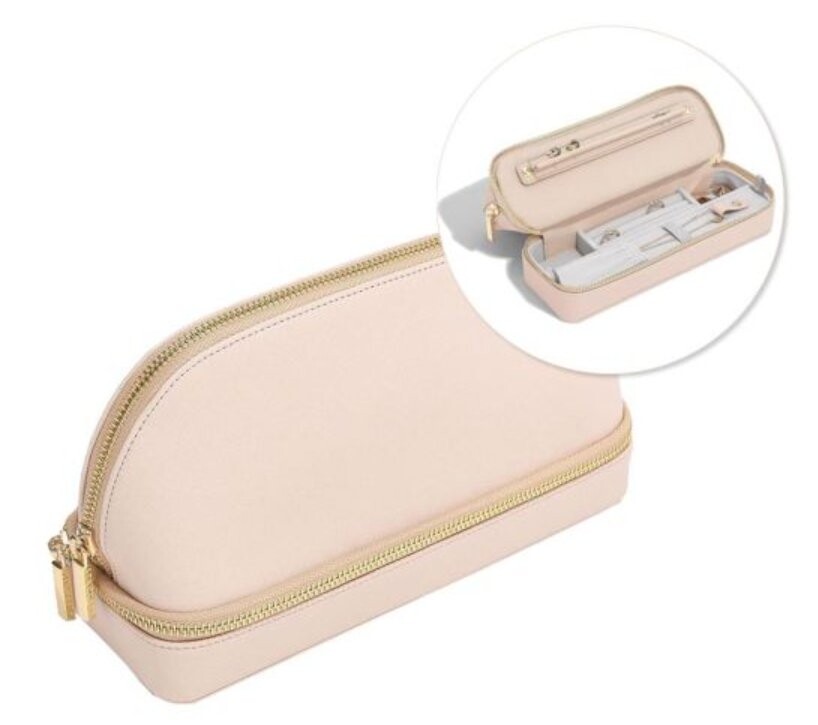 Дорожная косметичка + футляр для украшений (розовый) Stackers
Дорожная косметичка + футляр для украшений (розовый) Stackers