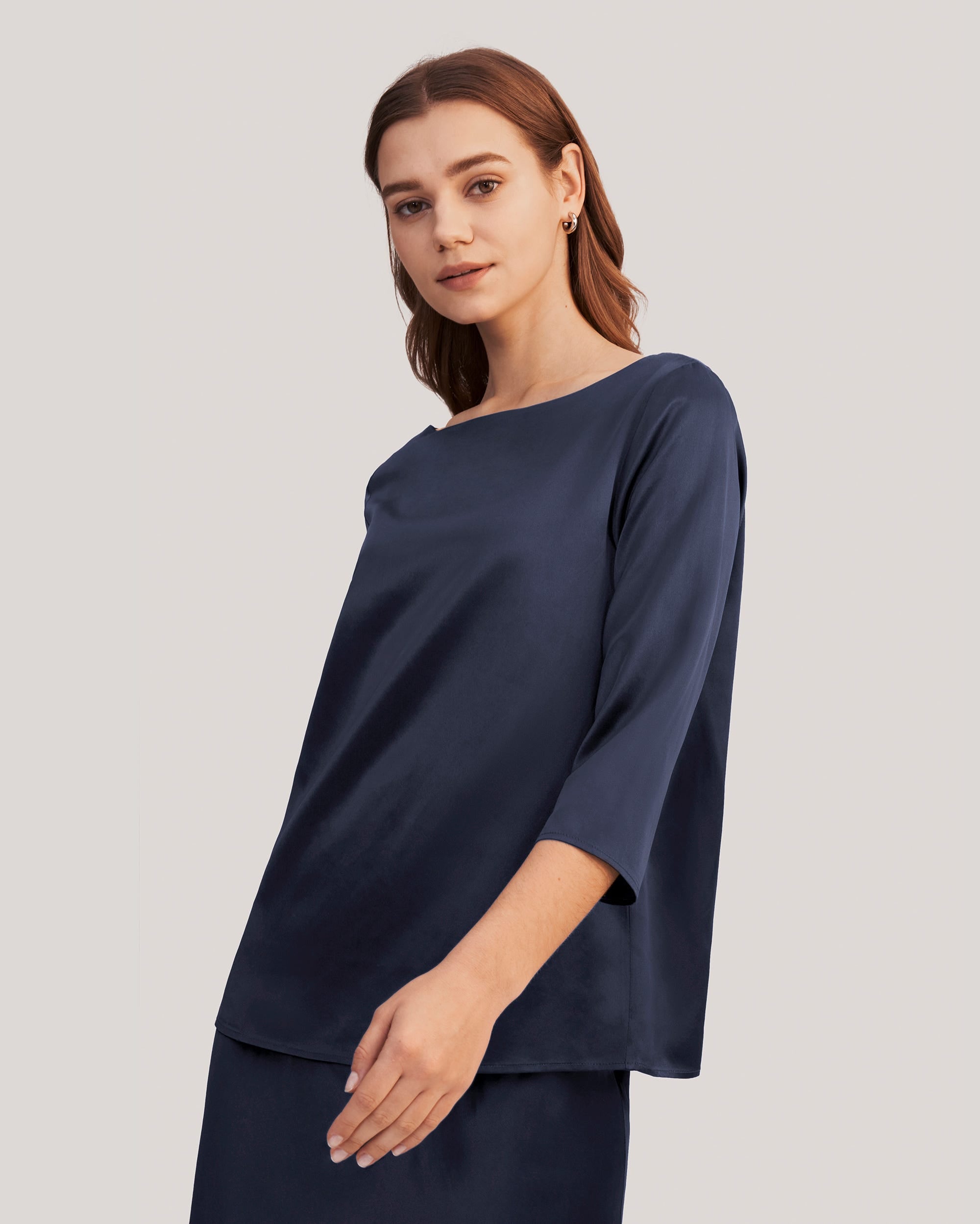 Шелковая блузка с рукавом 3/4 и вырезом-лодочкой для женщин LILYSIL, темно-синий
Шелковая блузка с рукавом 3/4 и вырезом-лодочкой для женщин LILYSIL, темно-синий