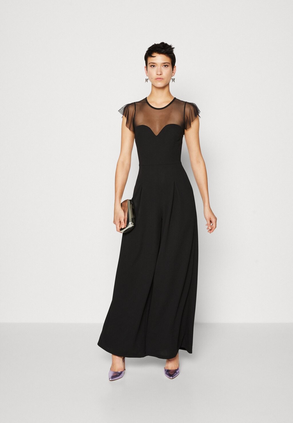 Комбинезон Tina WAL G, черный
Комбинезон Tina WAL G, черный