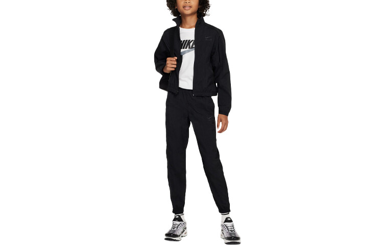 Детская повседневная спортивная одежда Nike
Детская повседневная спортивная одежда Nike