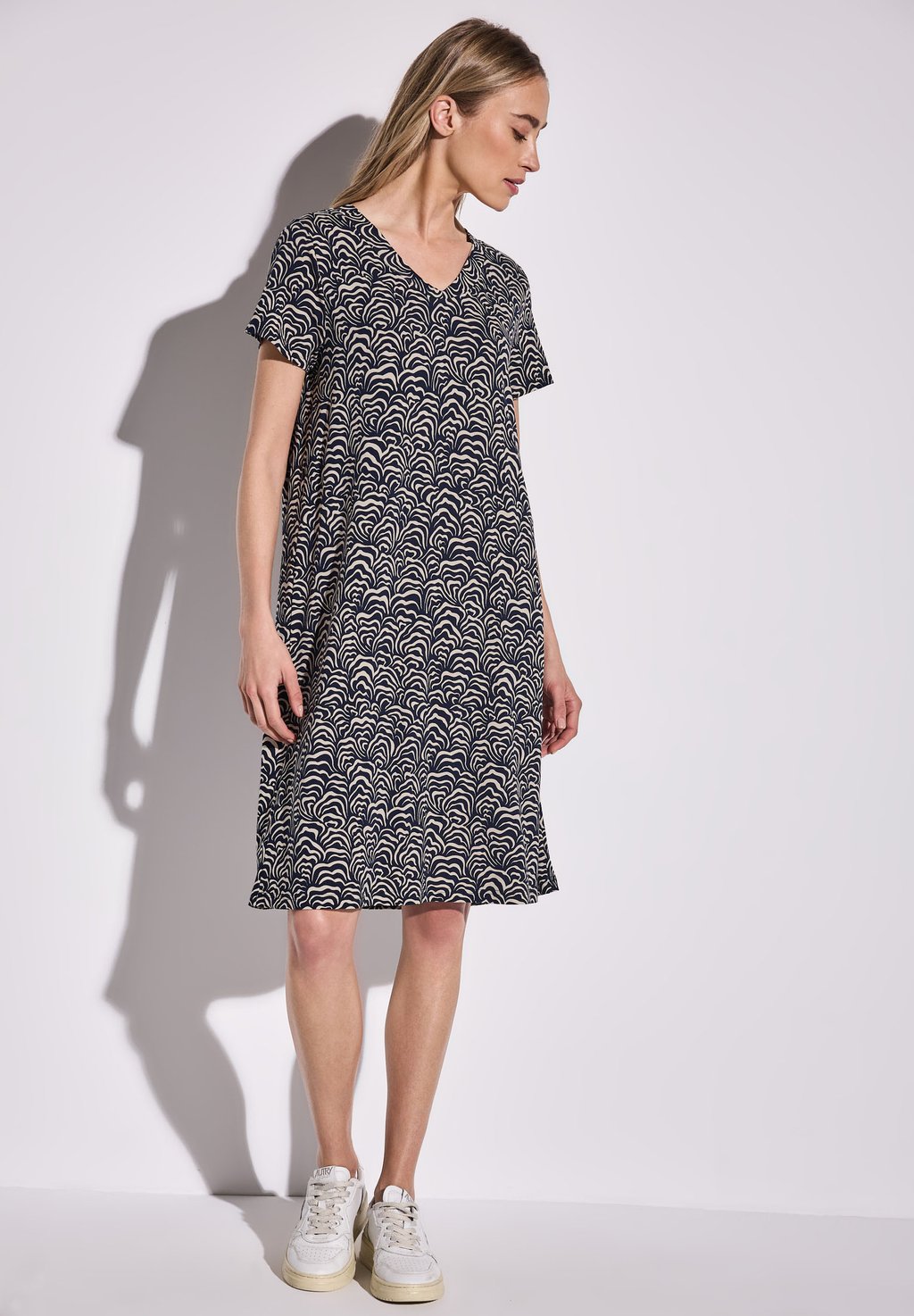 Платье из джерси GEMUSTERTES Street One, темно-синий
Платье из джерси GEMUSTERTES Street One, темно-синий