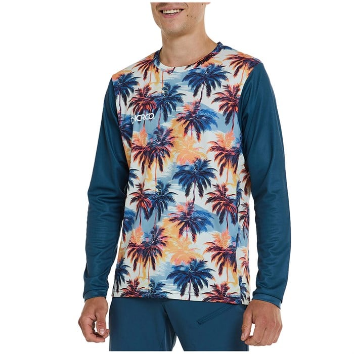 Джерси Гравити Dharco, Venice Beach
Джерси Гравити Dharco, Venice Beach