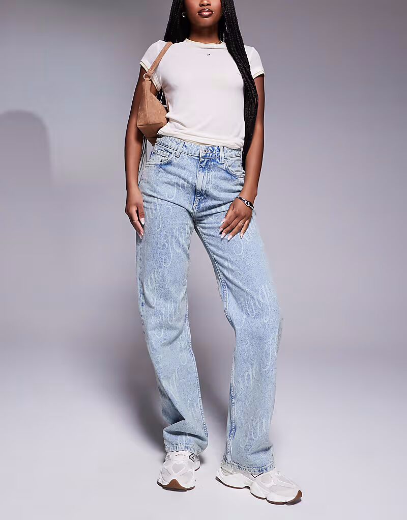 Джинсы прямого кроя с логотипом Hugo Blue синего цвета
Джинсы прямого кроя с логотипом Hugo Blue синего цвета