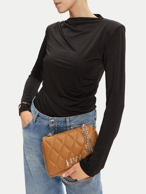 Сумка CEO-CHARLOTTE-I-S22558 Nine West, коричневый
Сумка CEO-CHARLOTTE-I-S22558 Nine West, коричневый