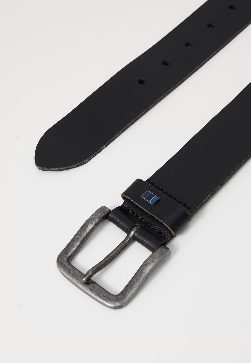 Ремень JACFLAG Jack & Jones, черный
Ремень JACFLAG Jack & Jones, черный