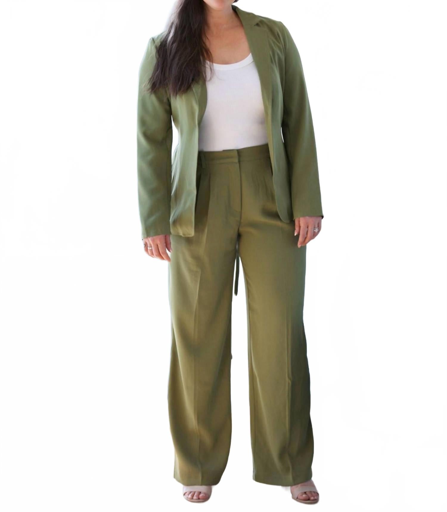 Мадисон Брюки со строчкой в оливковом Nyland
Мадисон Брюки со строчкой в оливковом Nyland