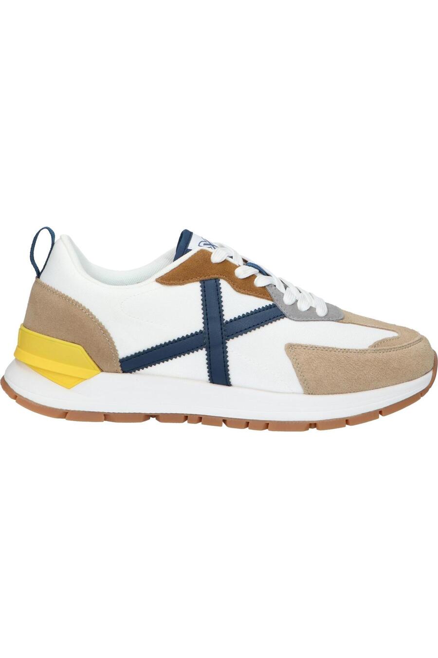 Кроссовки Munich модель Universal цвет белый
Кроссовки Munich модель Universal цвет белый