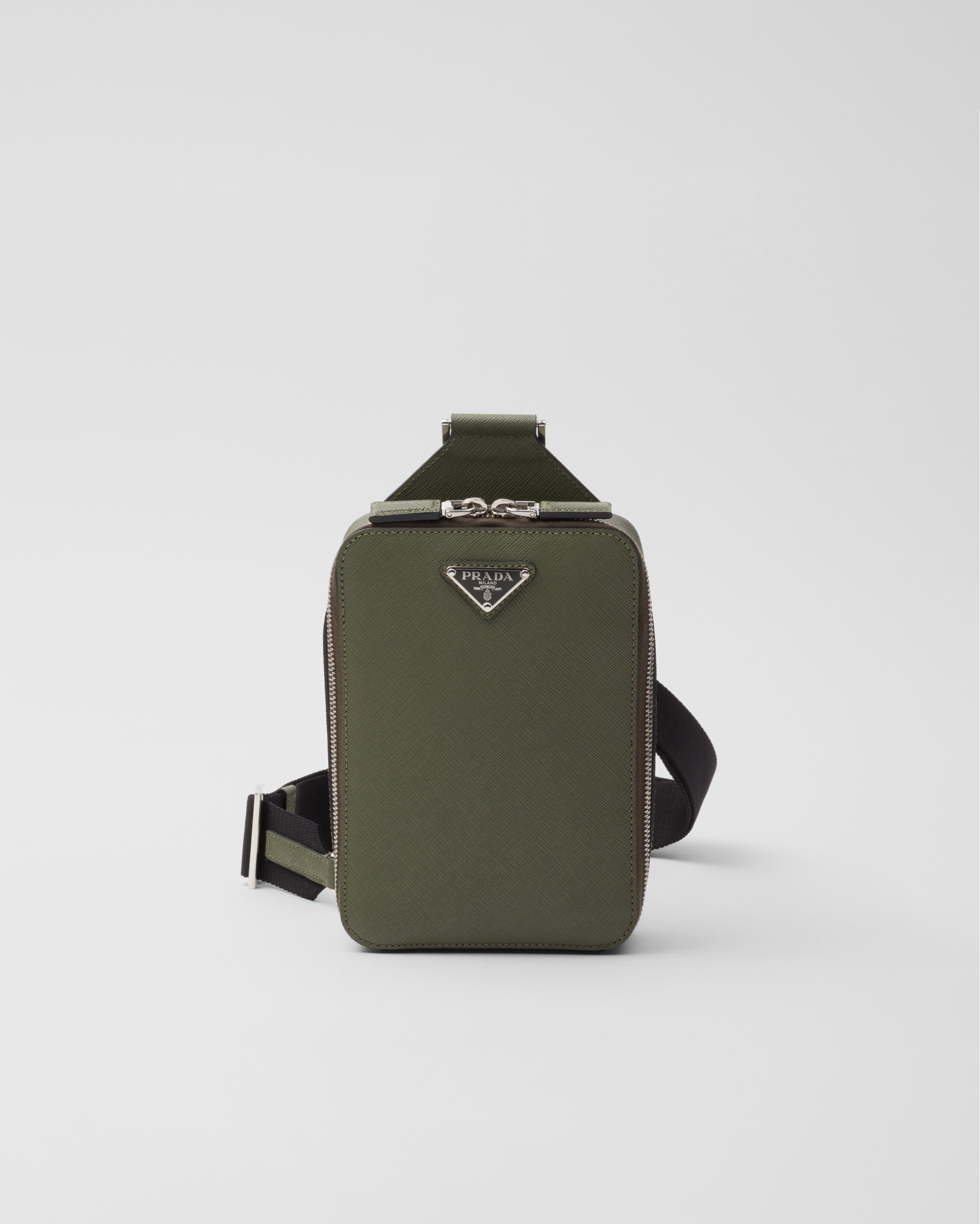Сумка Prada Brique из сафьяновой кожи, зеленый
Сумка Prada Brique из сафьяновой кожи, зеленый