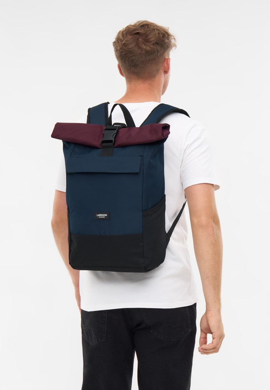 Рюкзак Larkson NO 4, Blue Berry/Dark Blue
Рюкзак Larkson NO 4, Blue Berry/Dark Blue