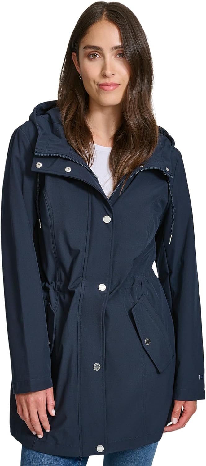 Женский переходной плащ-дождевик Tommy Hilfiger из софтшелла с капюшоном и регулируемой талией, Navy
Женский переходной плащ-дождевик Tommy Hilfiger из софтшелла с капюшоном и регулируемой талией, Navy