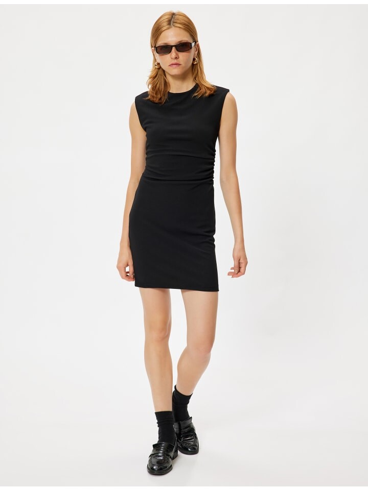 Платье до колена KOTON Kleid, черный
Платье до колена KOTON Kleid, черный
