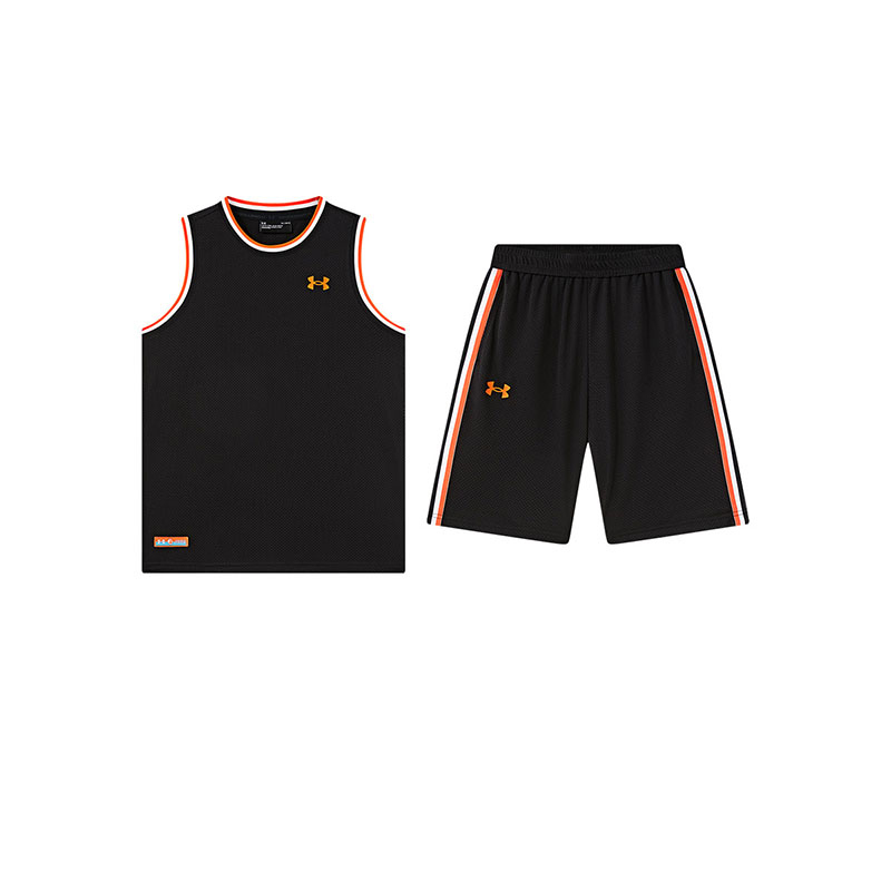 Повседневная спортивная одежда для подростков Under Armour, черный
Повседневная спортивная одежда для подростков Under Armour, черный